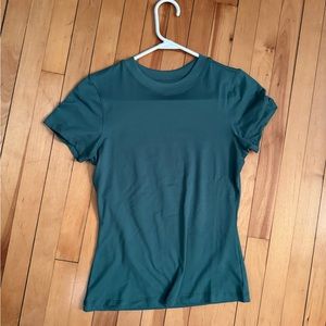 Green tshirt, skims material, 7 diamonds size x-small